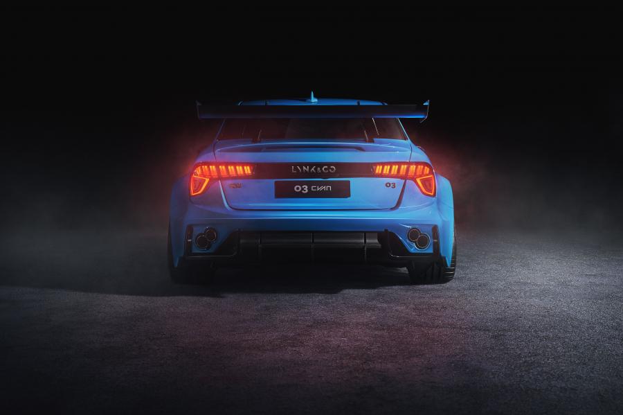  LYNK&Co 03 Cyan Concept 2019 года  (фото 13 из 43)